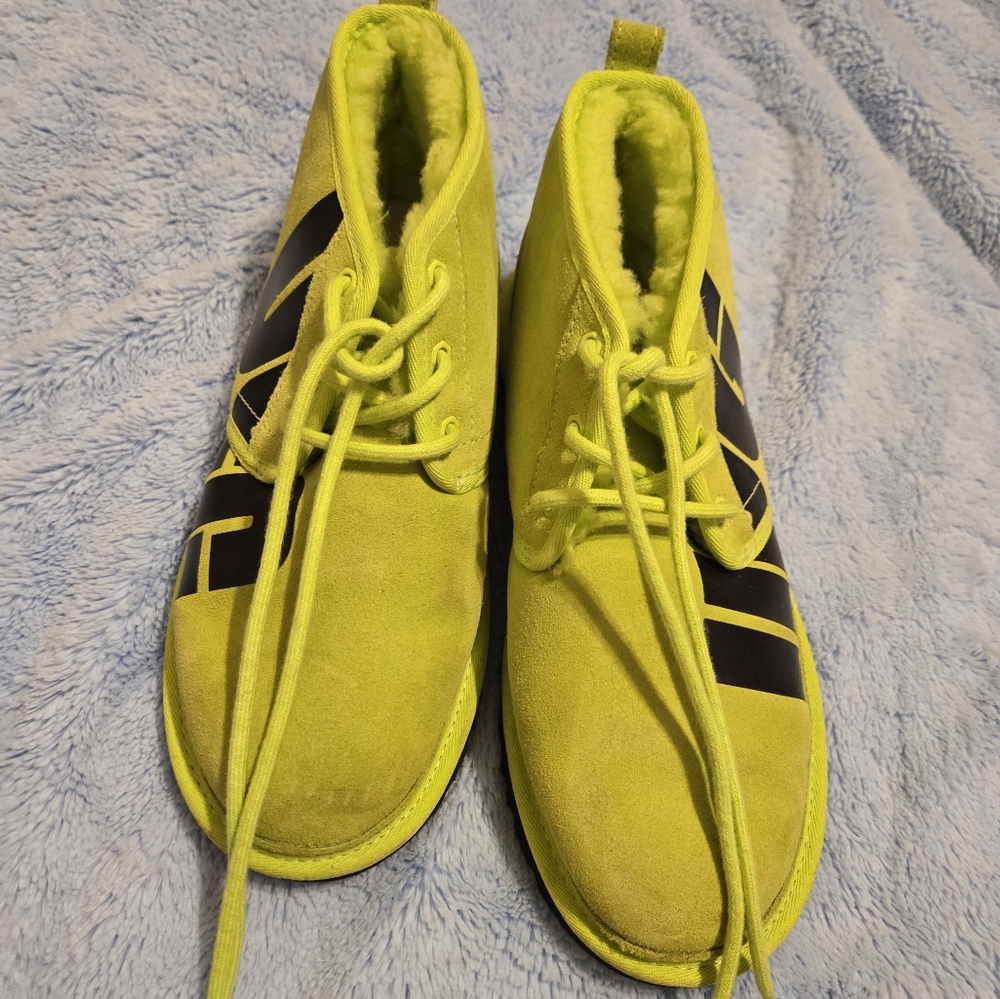 Ugg boots for men in the color green size 9